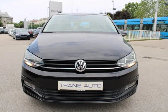 Volkswagen Touran 1.6 TDi *NAVIGACIJA* Image 2